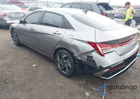 2024 Hyundai Elantra Sel z USA, uszkodzony, nr VIN KMHLS4DG1RU790240